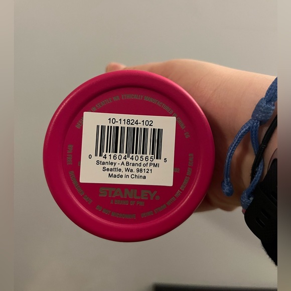 Stanley Limited Valentines Target Release Bundle Pink and Red40 oz cold Cup - Picture 12 of 16